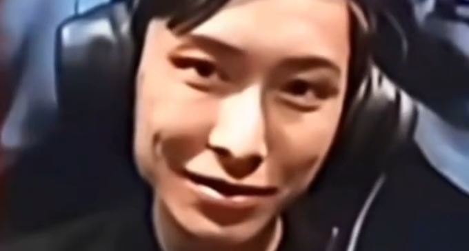 从汽修工到大股东！那个一枪挑爆水晶的梦泪如今怎么样了？
