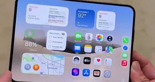 iPhone Duo 雙頁 PDF 模式，呈現類似實體書的左右翻頁效果