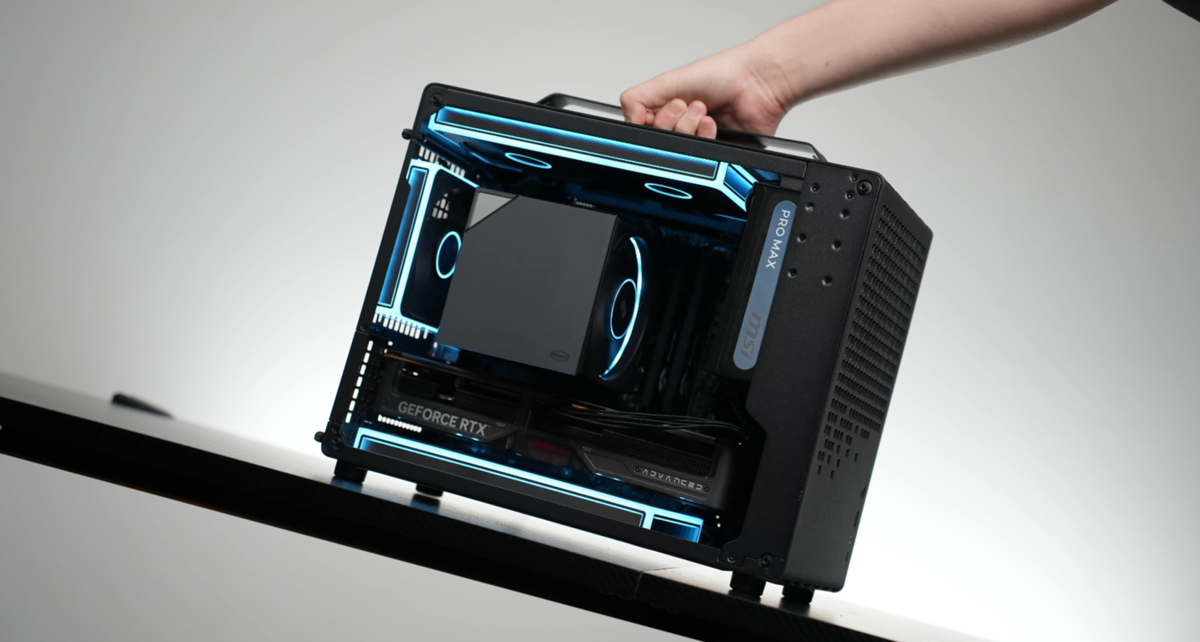 開學季 手提MATX小機箱  剛需裝機分享